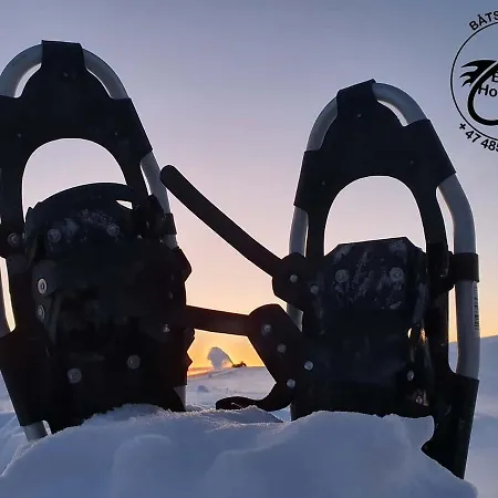 Adventure Apartements מלון דירות Båtsfjord